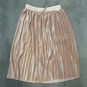 Molo Girls Pleated Skirt Size 134/140 Metallic Blush Elastic Waist